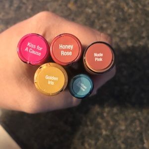 Multiple Colors and gloss